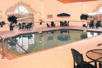 Country & By Radisson, Germantown, Wi 3*