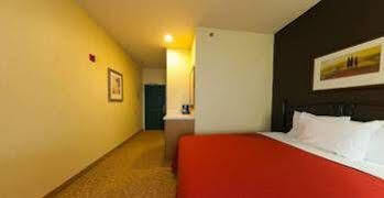 Country & By Radisson, Germantown, Wi 3* Germantown